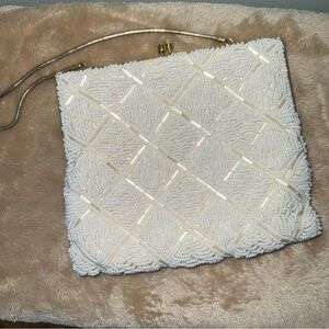Vintage Hand Beaded Ivory Clutch Purse Gold Frame Snake Chain Evening Bag